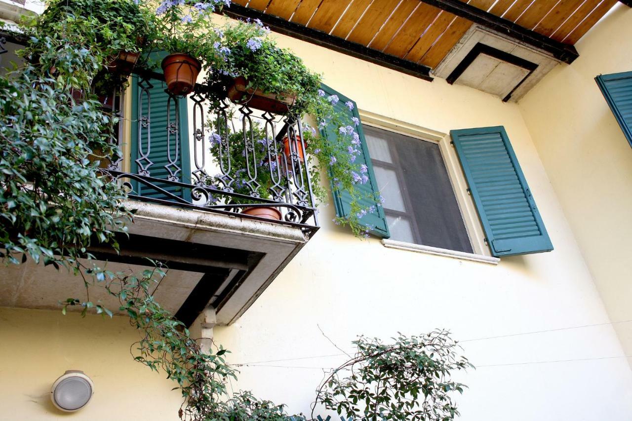 B&B Casa Dei Poeti Mântua Exterior foto