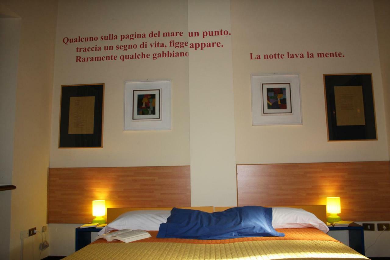 B&B Casa Dei Poeti Mântua Exterior foto