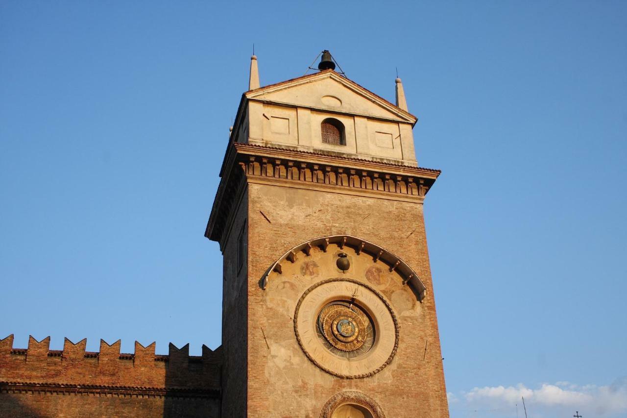B&B Casa Dei Poeti Mântua Exterior foto